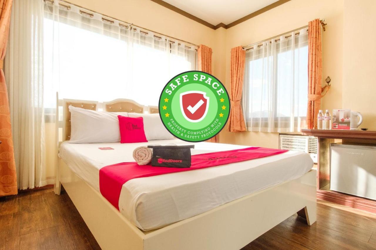 Reddoorz Plus @ Seaborne Hotel Subic Zambales Dış mekan fotoğraf