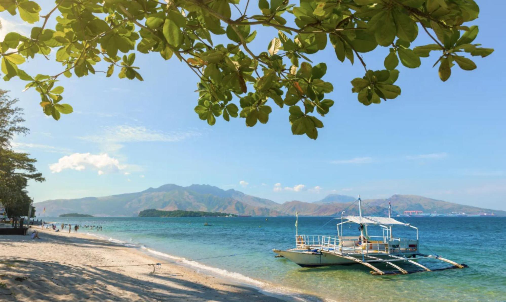 Reddoorz Plus @ Seaborne Hotel Subic Zambales Dış mekan fotoğraf
