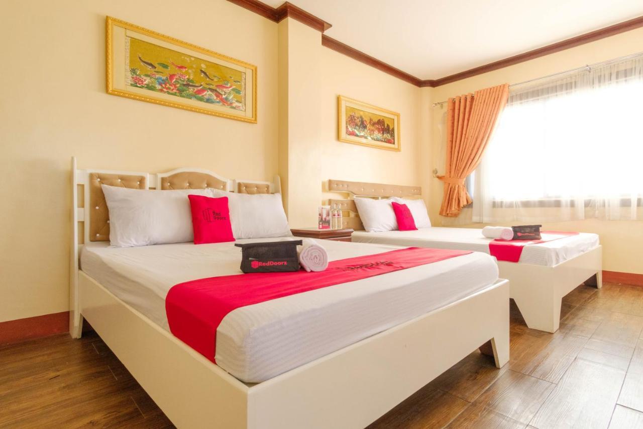 Reddoorz Plus @ Seaborne Hotel Subic Zambales Dış mekan fotoğraf