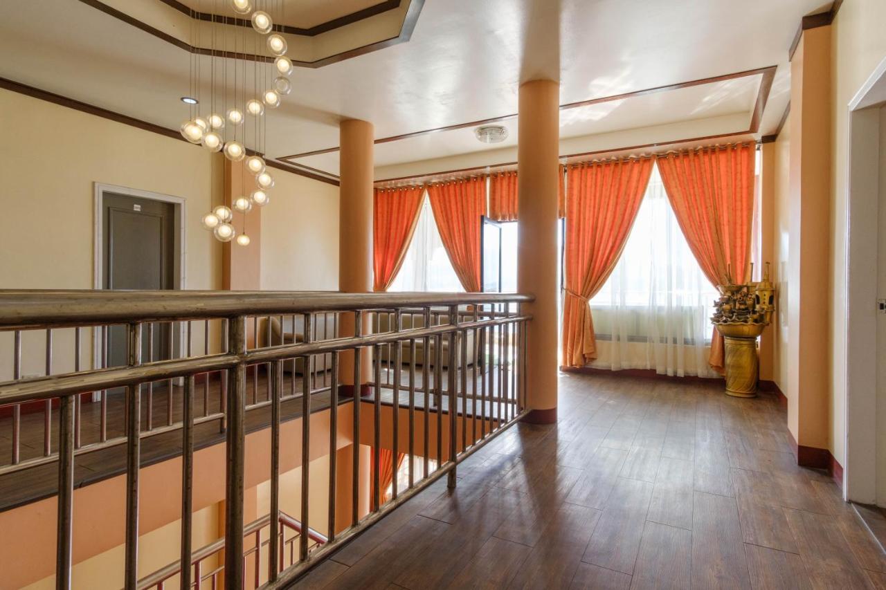 Reddoorz Plus @ Seaborne Hotel Subic Zambales Dış mekan fotoğraf