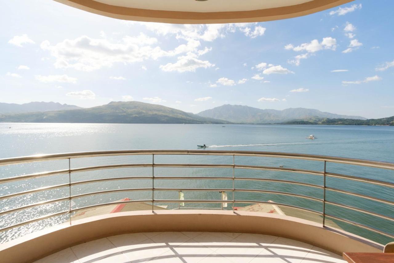Reddoorz Plus @ Seaborne Hotel Subic Zambales Dış mekan fotoğraf