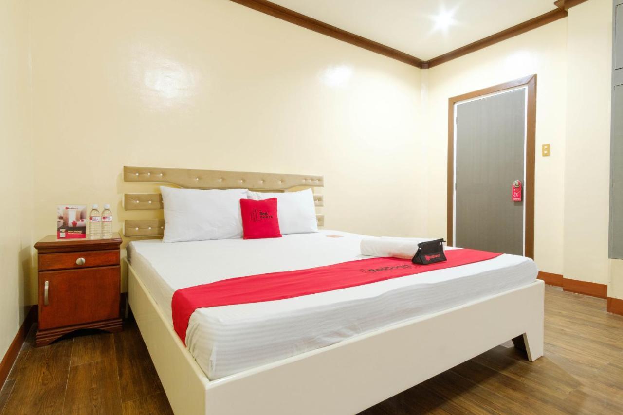Reddoorz Plus @ Seaborne Hotel Subic Zambales Dış mekan fotoğraf