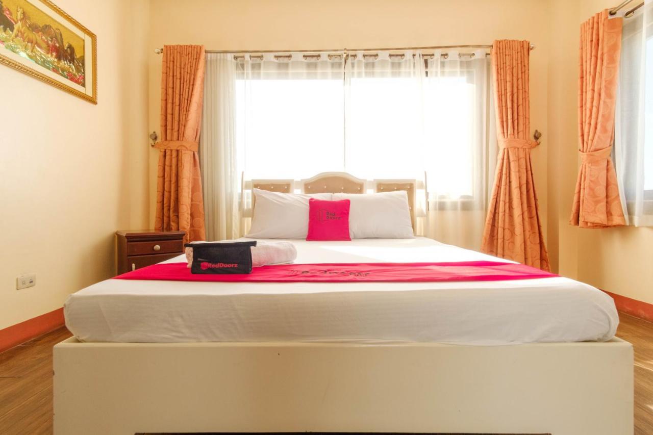 Reddoorz Plus @ Seaborne Hotel Subic Zambales Dış mekan fotoğraf