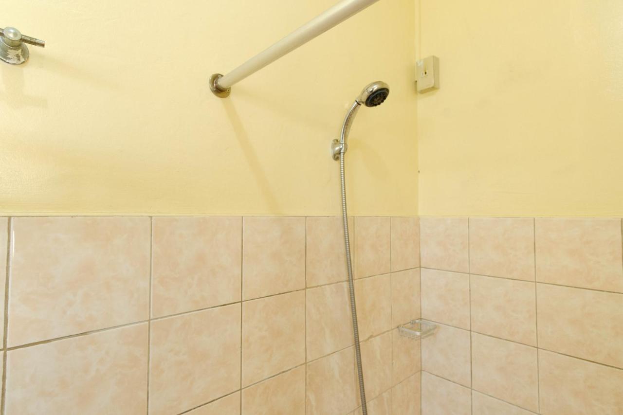 Reddoorz Plus @ Seaborne Hotel Subic Zambales Dış mekan fotoğraf